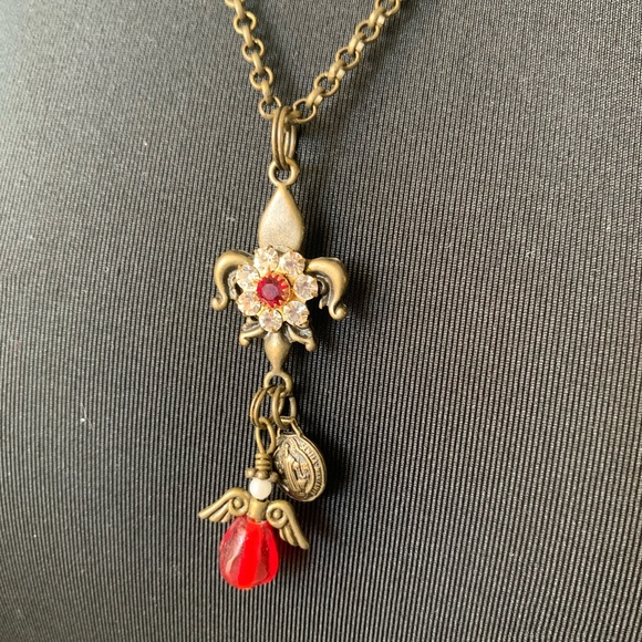 Necklace fleur de Lis angel - Picture 1 of 10